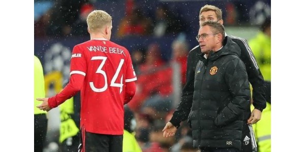 W ostatnich latach wizja kilku trenerów Manchesteru United jest zbyt wąska